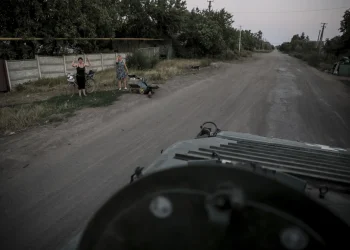 Ucrania Ordena Evacuación de Familias con Niños en Pokrovsk Debido a Avances Rusos