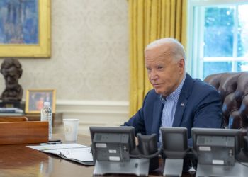 Biden reanuda programa migratorio para Cuba, Haití, Nicaragua y Venezuela