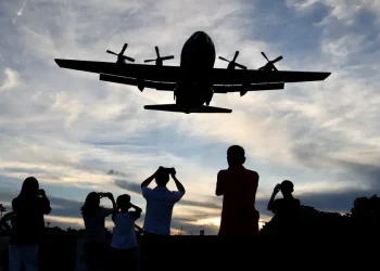 Japón reporta la primera violación de su espacio aéreo por un avión chino