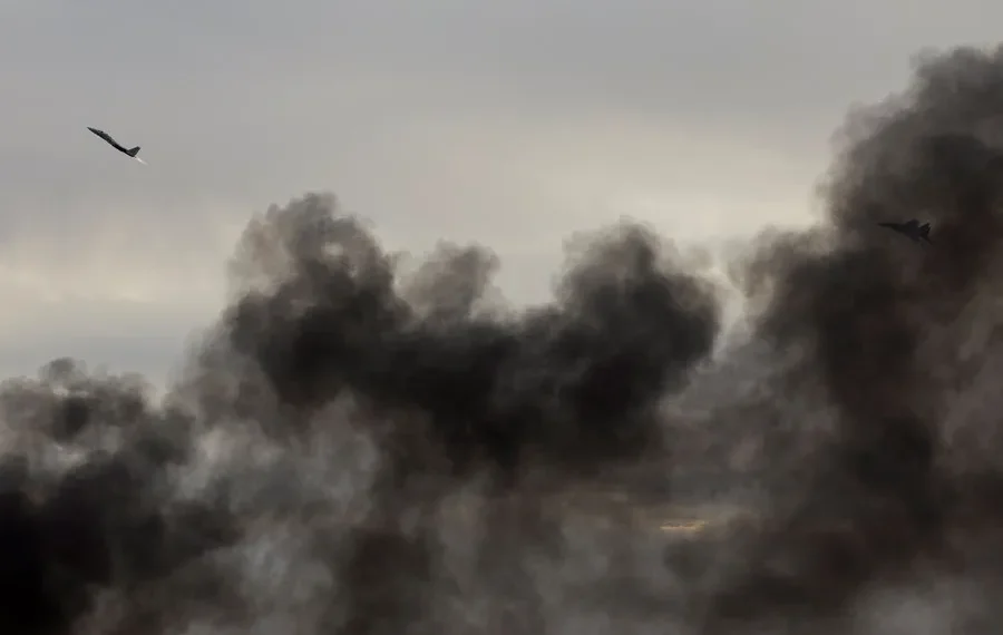 Israel ataca almacén de armas de Hizbulá en el sur del Líbano