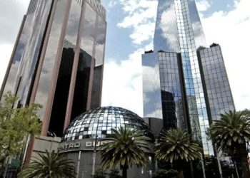 BMV cae levemente pero mantiene segunda semana positiva
