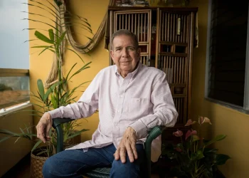 La comunidad internacional exige protección para González Urrutia tras la orden de arresto