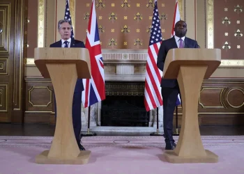 Blinken y Lammy Arriban a Kiev para Dialogar con Zelenski