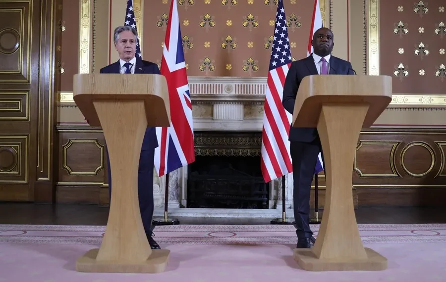 Blinken y Lammy Arriban a Kiev para Dialogar con Zelenski