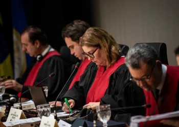 Presidenta de la CorteIDH advierte sobre el retroceso democrático en América
