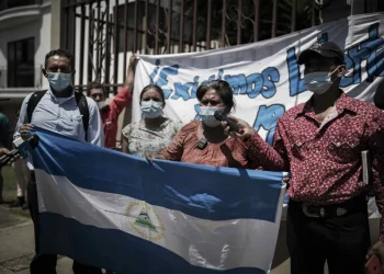 Informe destaca las duras condiciones del exilio nicaragüense: Causas y consecuencias