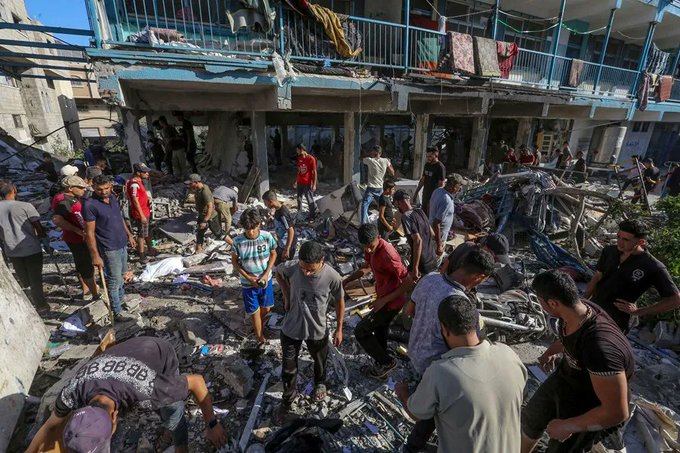 Israel ordena más evacuaciones en el norte de Gaza y bombardea otra escuela