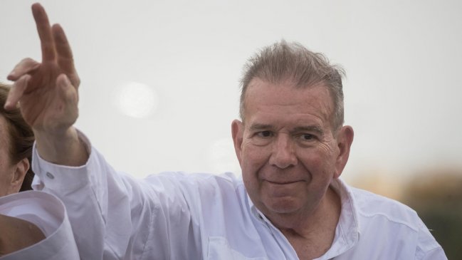 Edmundo González recibe asilo político en España tras orden de captura en Venezuela