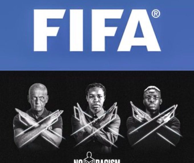 La FIFA implementa el gesto de brazos cruzados para combatir el racismo