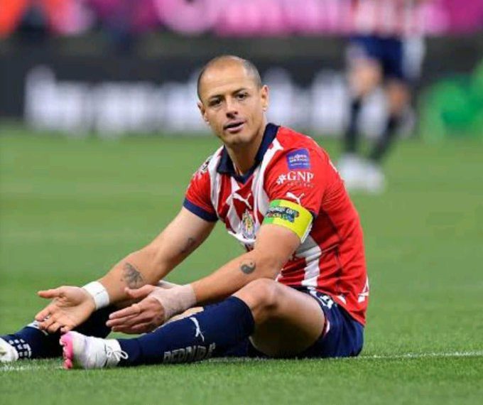Chicharito se lesiona nuevamente y no viaja con Chivas para el partido contra Cruz Azul
