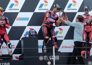 Jorge Martín gana el Gran Premio de Indonesia en MotoGP, seguido por Pedro Acosta
