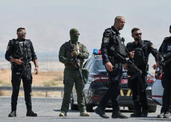 Ataque en Cisjordania deja 3 israelíes muertos y cierra cruces a Jordania