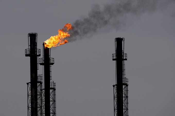 El Petróleo de Texas Cae un 4,5% Tras la Rebaja de Perspectivas de Demanda de la OPEP