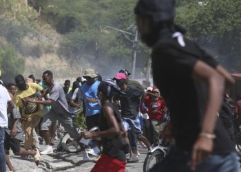 EE.UU. considera una nueva misión de paz de la ONU para Haití frente a la violencia pandillera