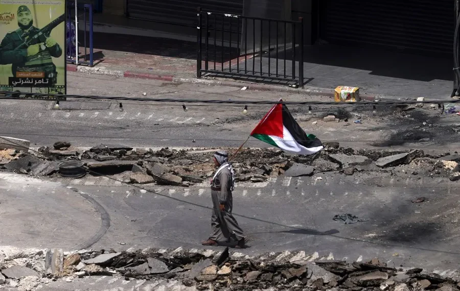 Israel destruye túnel de Hamás en Gaza y aumenta la violencia en Cisjordania
