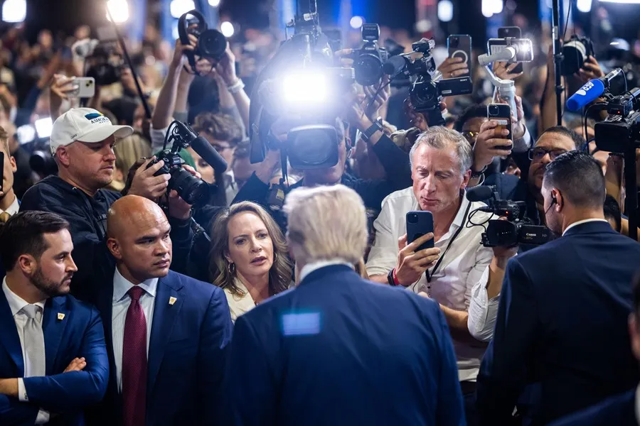 La encuesta de CNN revela que Kamala Harris superó a Donald Trump en el debate presidencial.