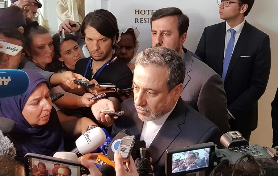 Irán dice que está listo para reiniciar las negociaciones del pacto nuclear