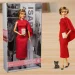 Isabel Allende inspira una muñeca Barbie que incluye libro y perrita