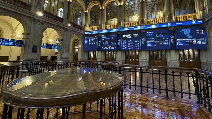 Wall Street cae tras informe de empleo; sector tecnológico lidera pérdidas