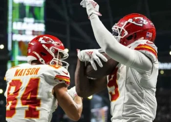 Los Chiefs mantienen su invicto tras un reñido duelo con los Falcons NFL