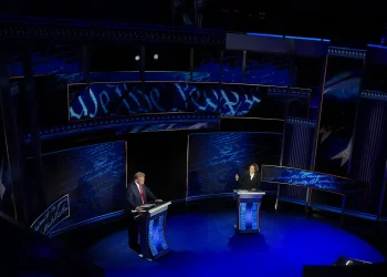 Trump expresa reticencia a otro debate con Harris y critica a Taylor Swift