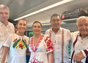 Sheinbaum y AMLO lideran el primer viaje del Tren P’atal hacia Chichén Itzá