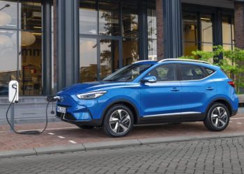 La Unión Europea ratifica aranceles a la importación de vehículos eléctricos desde China