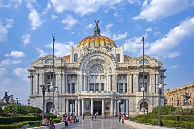 El Palacio de Bellas Artes de México recibe un prestigioso galardón de España