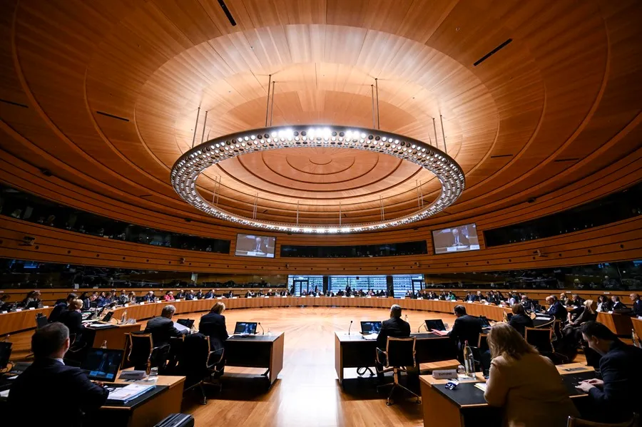 El Consejo de la Unión Europea aplica sanciones por el apoyo militar de Irán a Rusia.