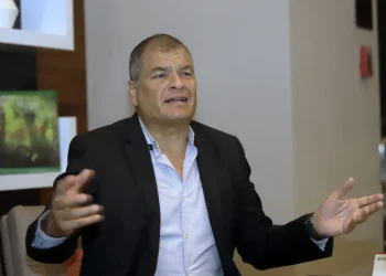 Correa denuncia a Noboa: “Es un político sin principios”