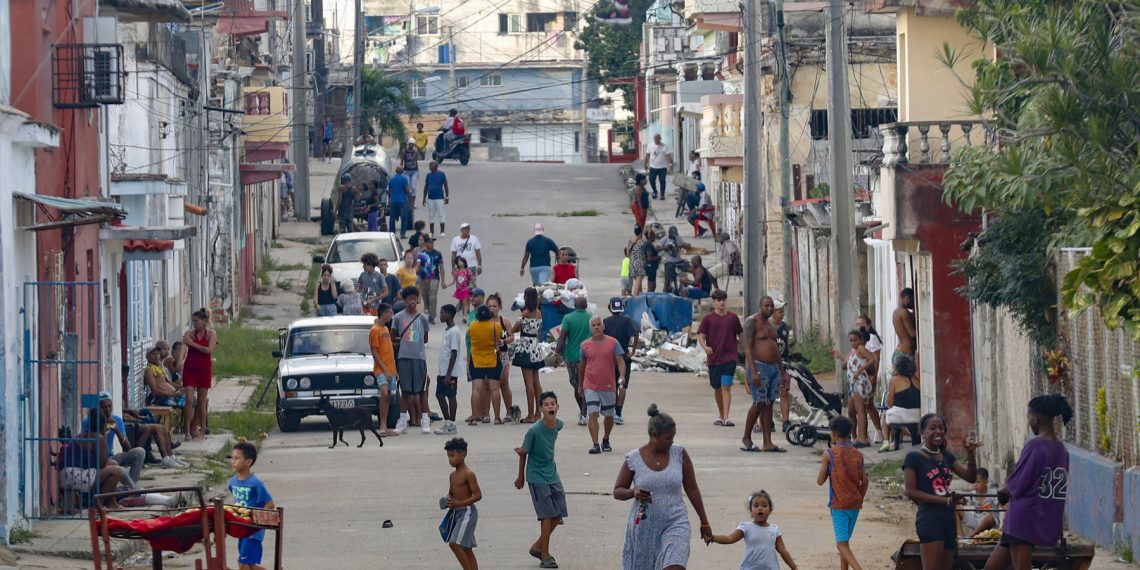Crisis Alimentaria y Eléctrica en Cuba: Una Lucha Diaria por la Supervivencia