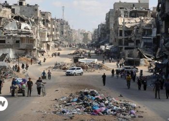 Ataque israelí en campo de refugiados de Gaza deja 33 muertos, incluidos mujeres y niños
