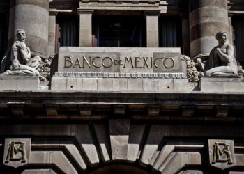 Banco de México se preocupa por la inflación en servicios