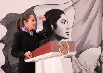 Claudia Sheinbaum celebra que, a 200 años de la República, mujeres accedieron a la Presidencia
