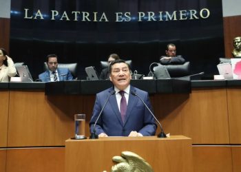 Morena ajusta iniciativa de “supremacía constitucional” y retira cambios al artículo 105