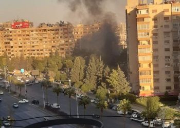 Al menos dos muertos en bombardeo israelí contra un automóvil en Damasco