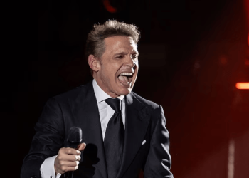 Luis Miguel actuará el 2 de noviembre a pesar de su neumonía, asegura el promotor