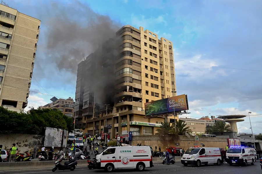 Israel sigue bombardeando Beirut y Gaza a pesar de los llamados internacionales a un alto el fuego.