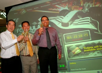 Exministro de Transporte de Singapur condenado a un año de cárcel por corrupción