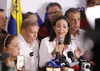 Opositores en Venezuela demandan un acuerdo para una transición política efectiva
