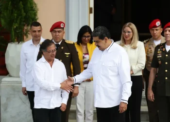 Venezuela sugiere diálogo para defender la “soberanía popular” en Colombia tras investigación a Petro