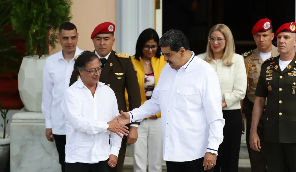 Venezuela sugiere diálogo para defender la “soberanía popular” en Colombia tras investigación a Petro