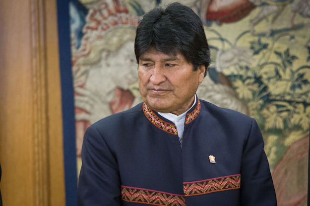 Argentina retira el estatus de refugiado a Evo Morales
