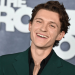 Tom Holland presenta su marca de cervezas sin alcohol tras tres años de sobriedad