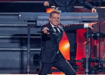 Luis Miguel pospone cinco conciertos en México tras dar positivo a COVID-19