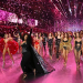Victoria’s Secret intenta reinventarse con un desfile lleno de nostalgia y algo de inclusividad