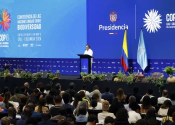 Petro critica la inacción en las COP sobre cambio climático