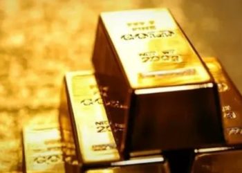 El precio del oro alcanza un nuevo récord y se eleva casi un 33% en el año
