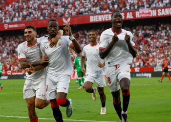 El Sevilla se lleva el derbi con un gol de penalti de Lukebakio (1-0)