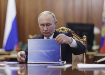 Putin establece nueva doctrina nuclear que permite responder con armas atómicas